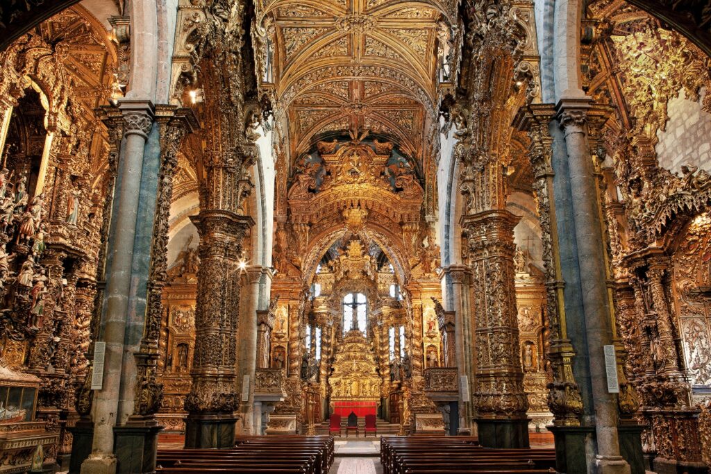 the best churches in Porto